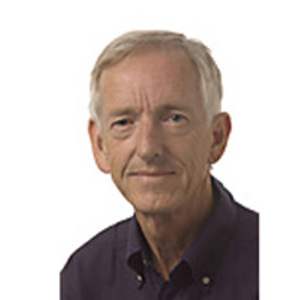 Dr Tim Moore